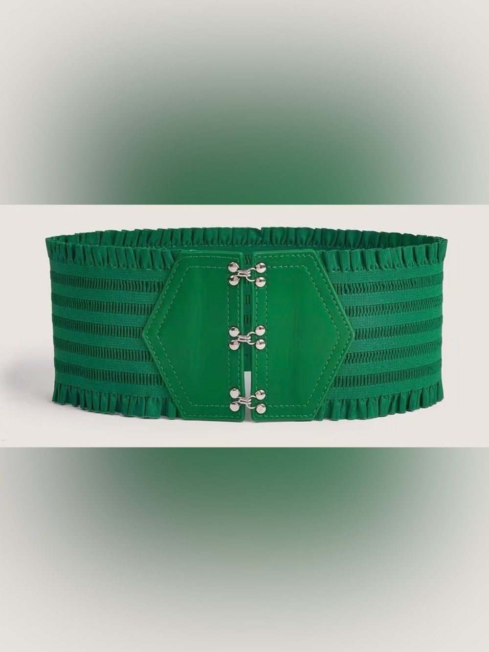 10 x 82 cm NWT Wide Green Ruffled Edge Elastic Waist Belt w/ Hook & Eye Closure